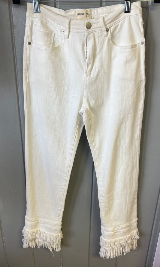 White denim pants